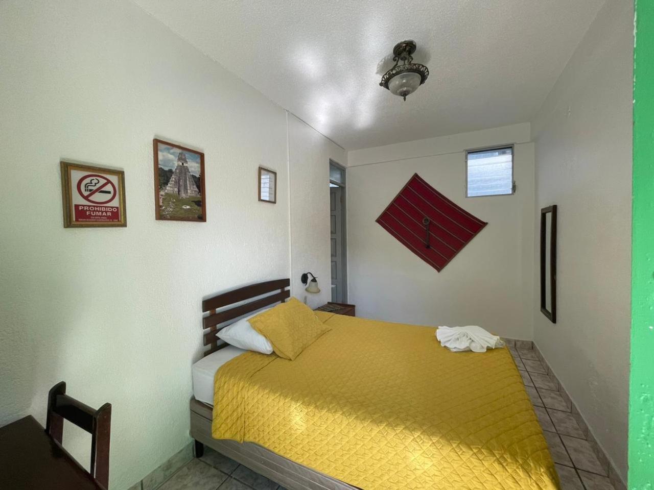 Hotel Sabana フローレス エクステリア 写真